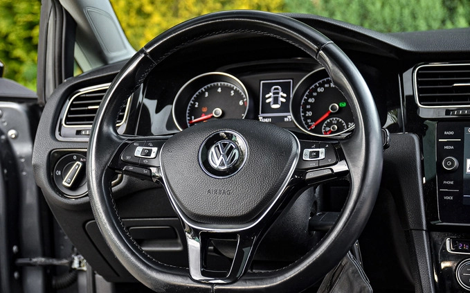 Volkswagen Golf cena 79900 przebieg: 122420, rok produkcji 2020 z Brzozów małe 781